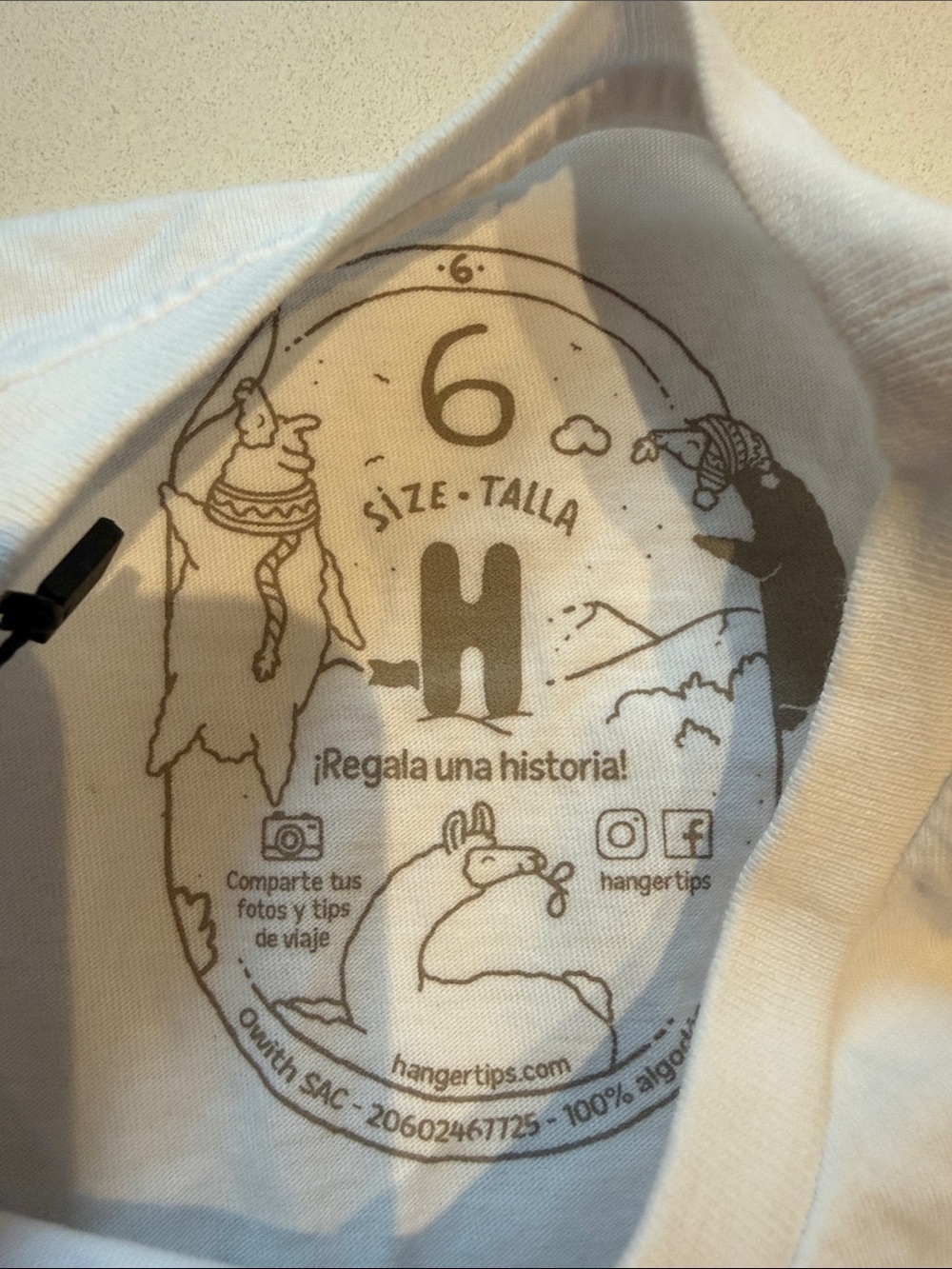Hangertips Kids White Llama Graphic Tee - Peru Print, Size 6 - Picture 4 of 6